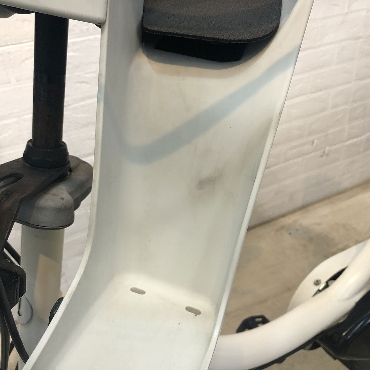 中古電動自転車 ブリヂストン ビッケ2e ホワイト 20インチ YG040