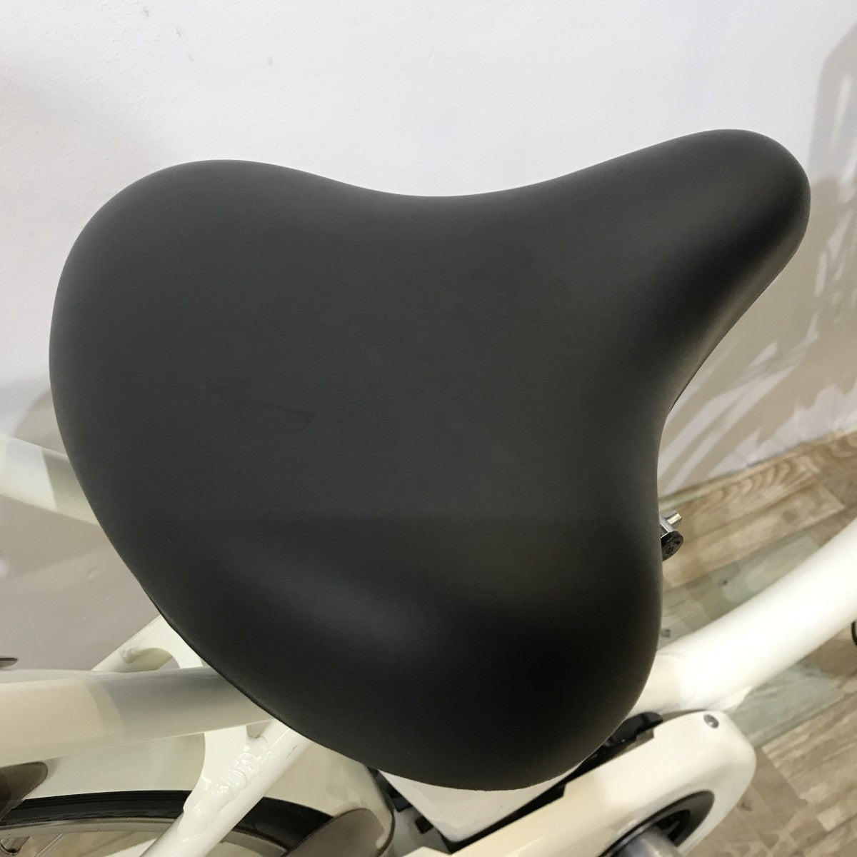 パナソニック ティモL ホワイト 26インチ KJ112 【中古車】