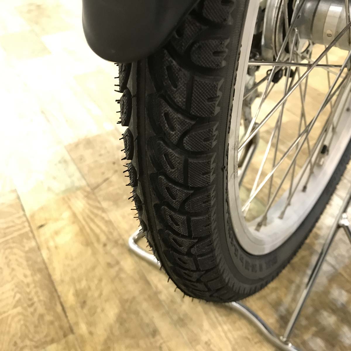 パナソニック ギュット ミニ DX ホワイト 20インチ KA011【中古車】