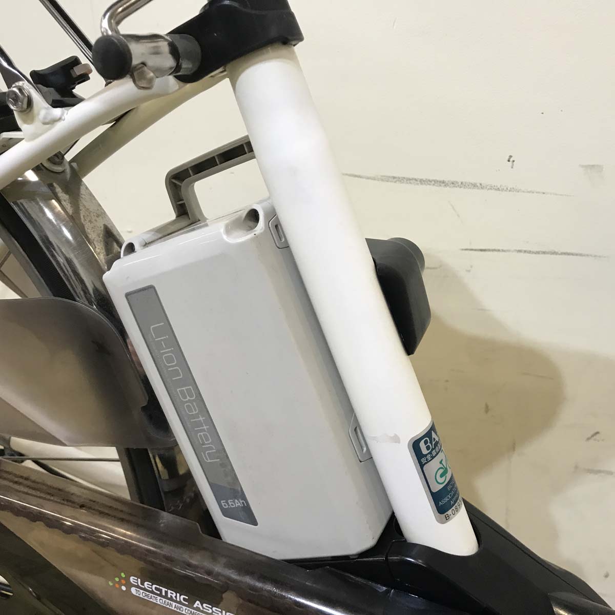 中古電動自転車 パナソニック ビビ DX ホワイト 26インチ KF040