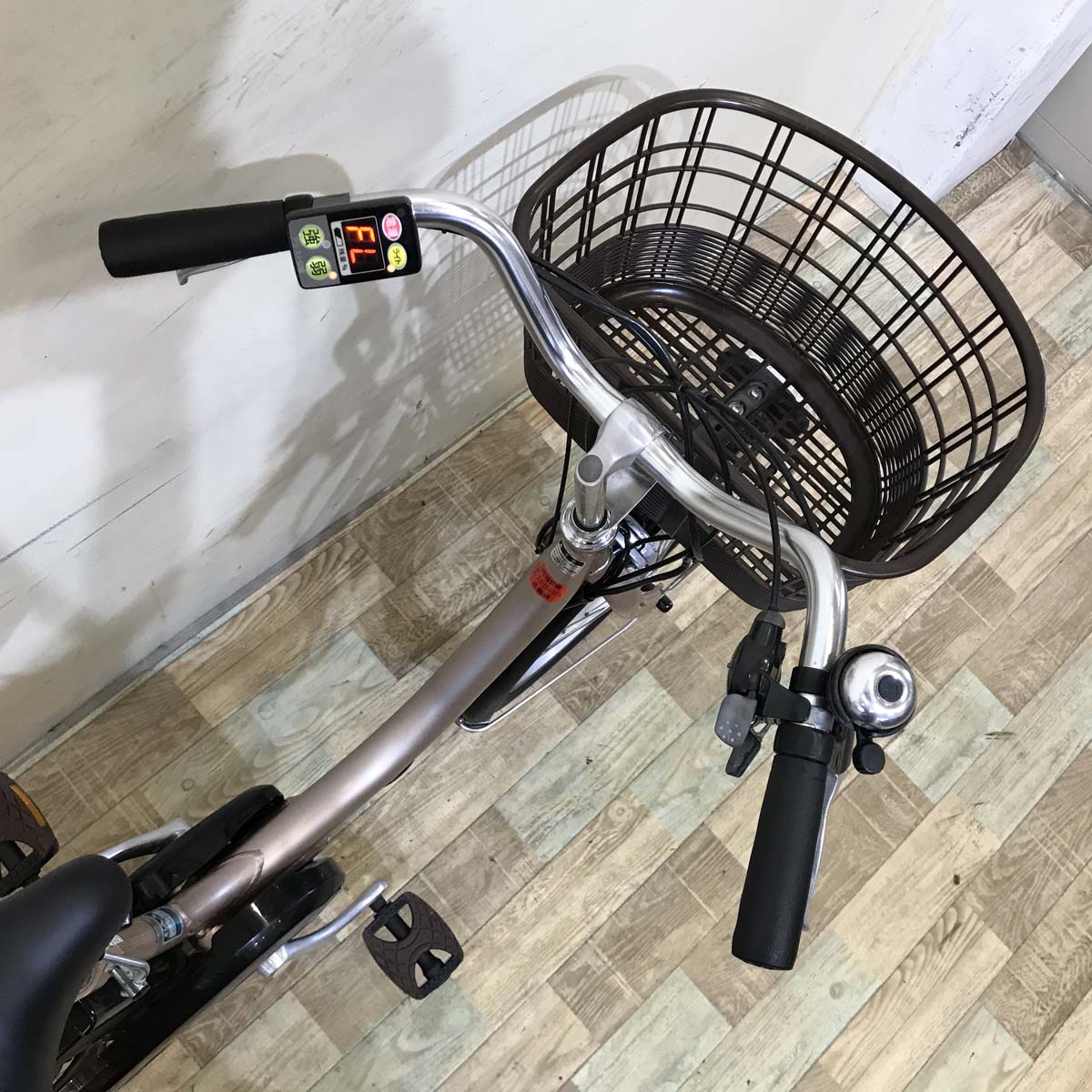ブリヂストン アシスタ ユニ プレミア ゴールド 20インチ KV100 【中古車】