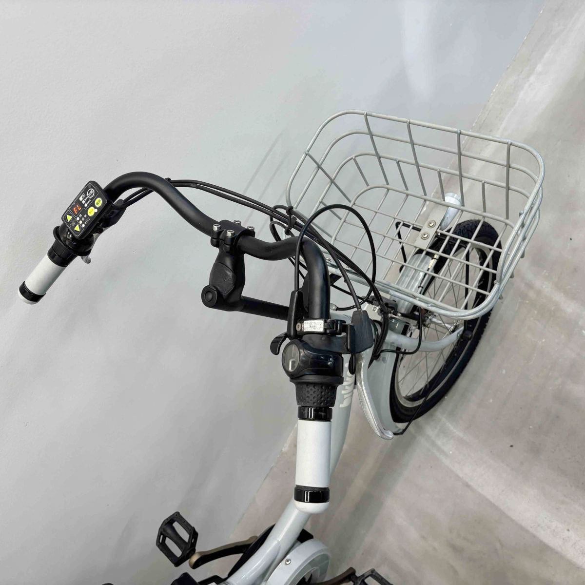 中古電動自転車 ブリヂストン ビッケ2e グレー 20インチ YJ065