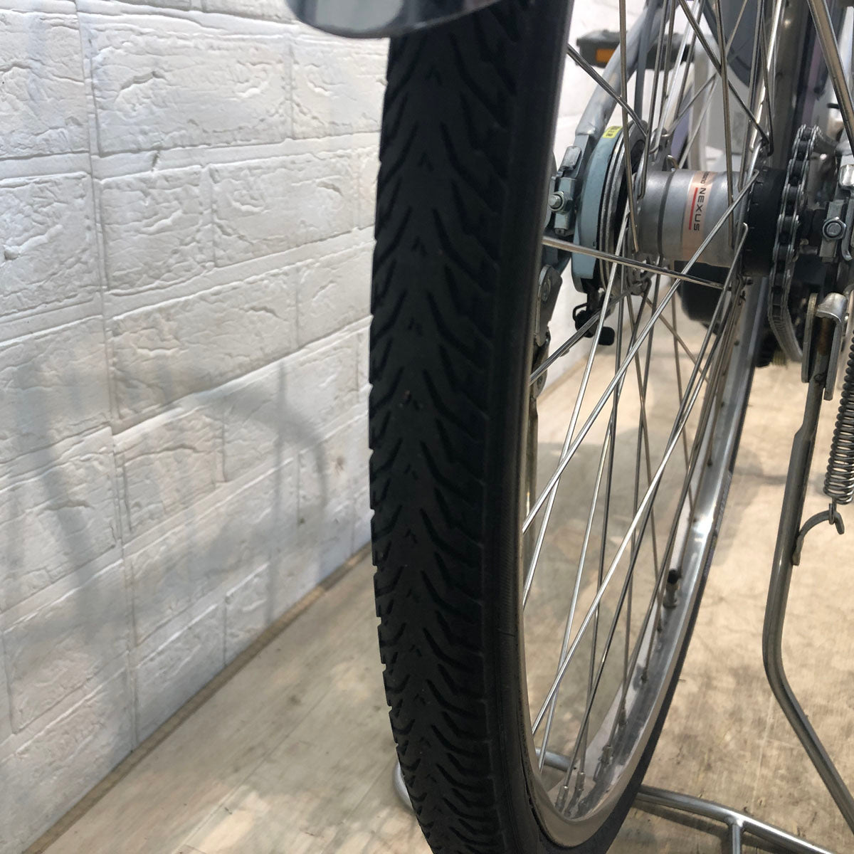 中古電動自転車 新品バッテリー ブリヂストン アシスタ シルバー 26インチ YB004