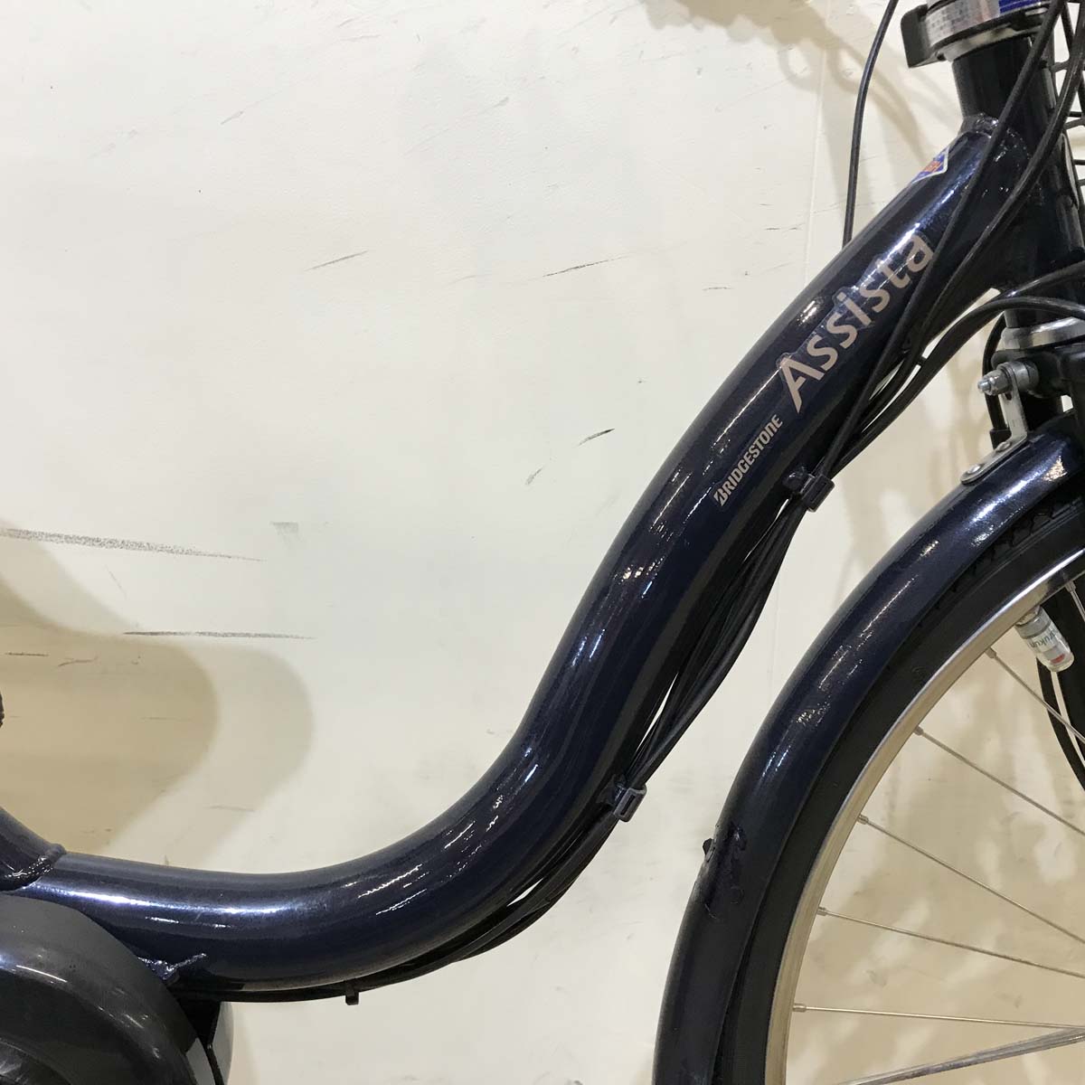ブリヂストン アシスタ ファイン ネイビー 26インチ KV101 【中古車】