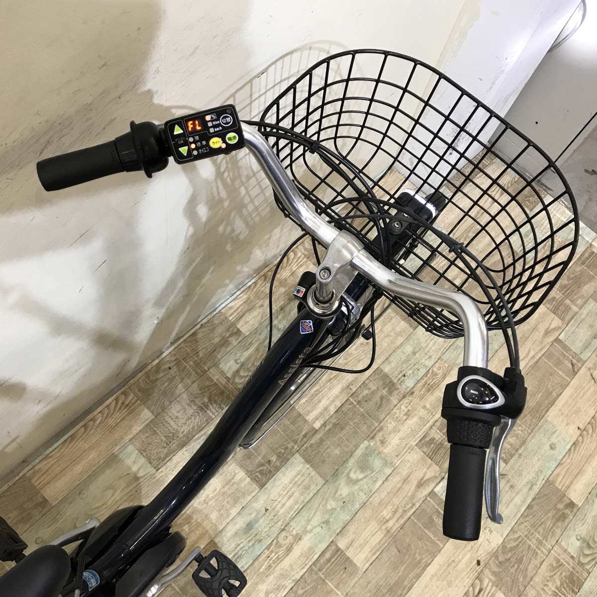ブリヂストン アシスタ ファイン ネイビー 26インチ KV101 【中古車】