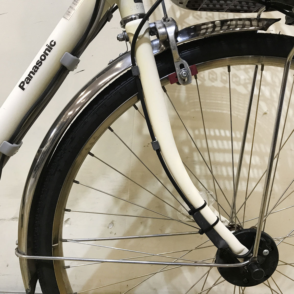 中古電動自転車 パナソニック ビビ DX ホワイト 26インチ KF043 