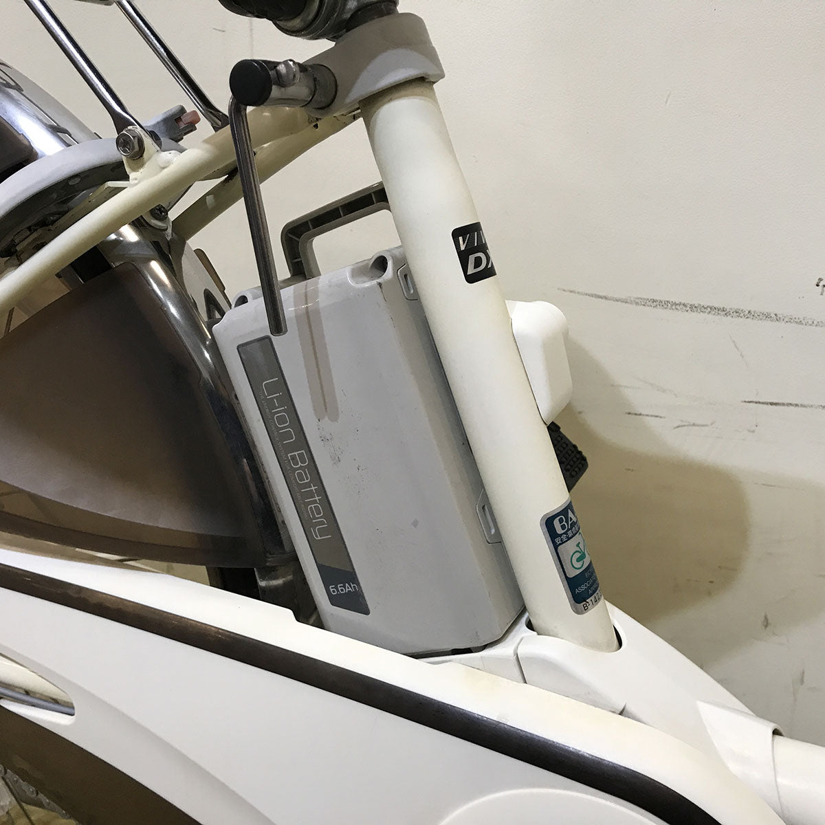 中古電動自転車 パナソニック ビビ DX ホワイト 26インチ KF043 