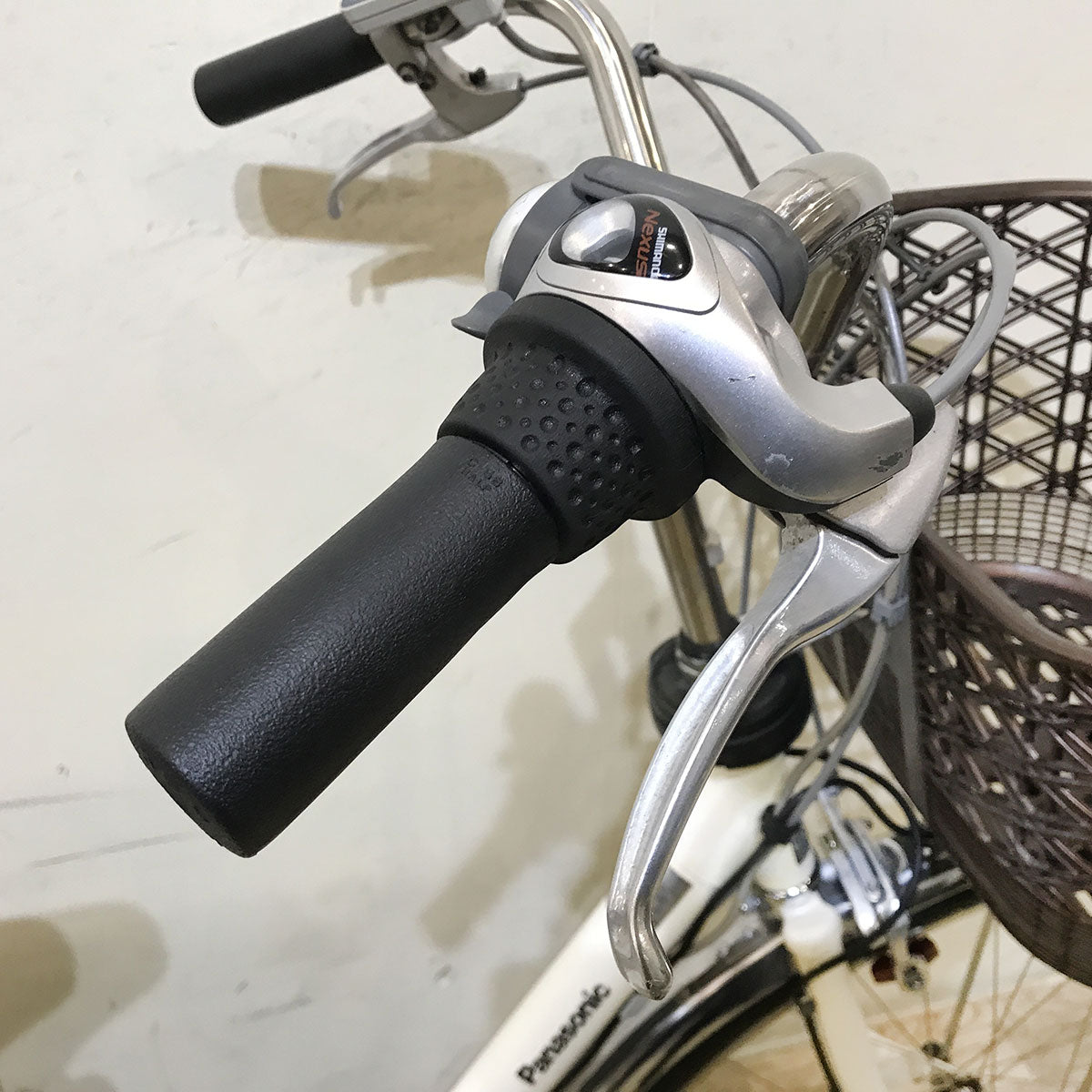 中古電動自転車 パナソニック ビビ DX ホワイト 26インチ KF043 