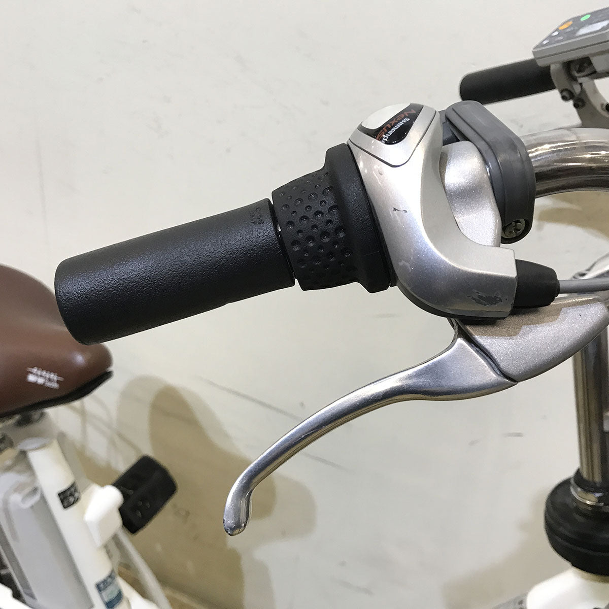 中古電動自転車 パナソニック ビビ DX ホワイト 26インチ KF043 