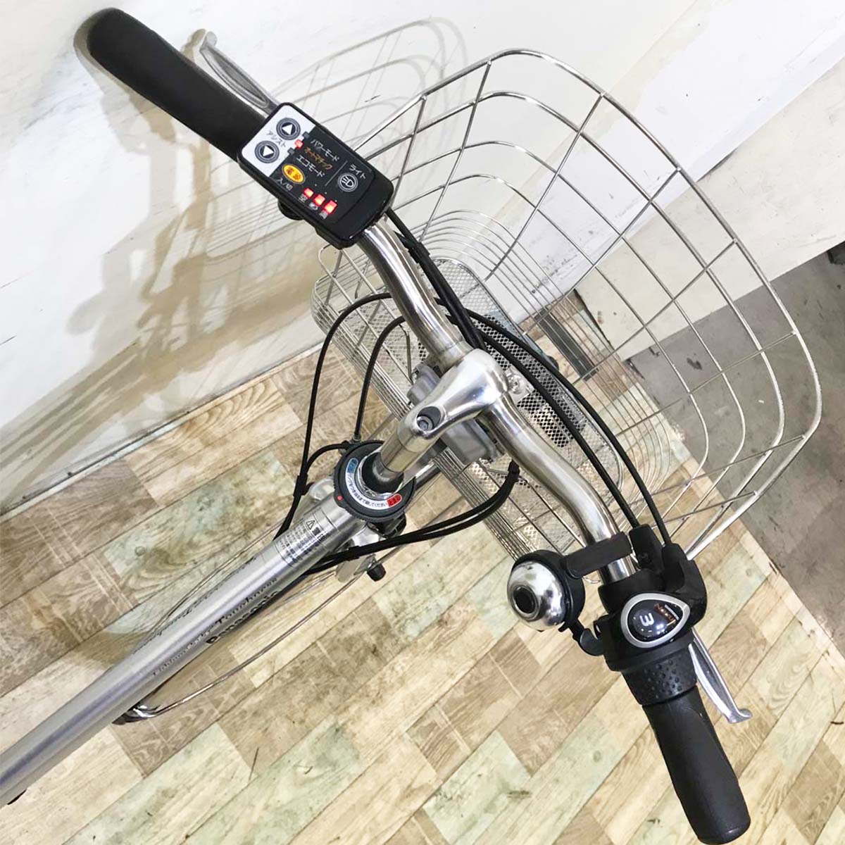 パナソニック ビビ タフネス シルバー 27インチ  KA018【中古車】