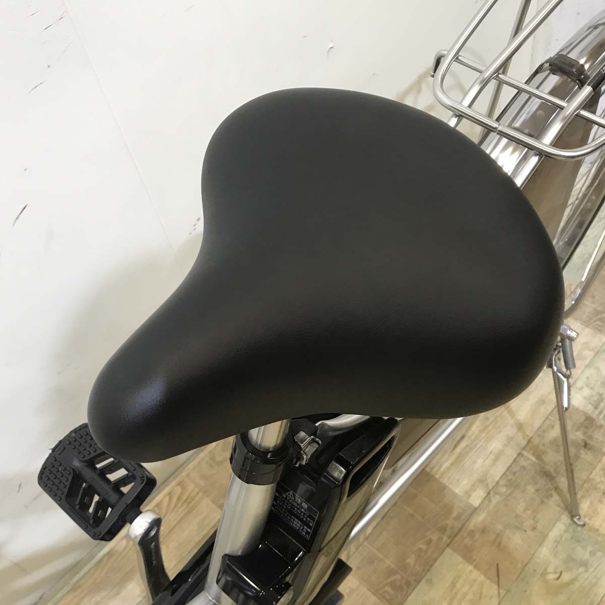 パナソニック ビビ タフネス シルバー 27インチ  KA018【中古車】