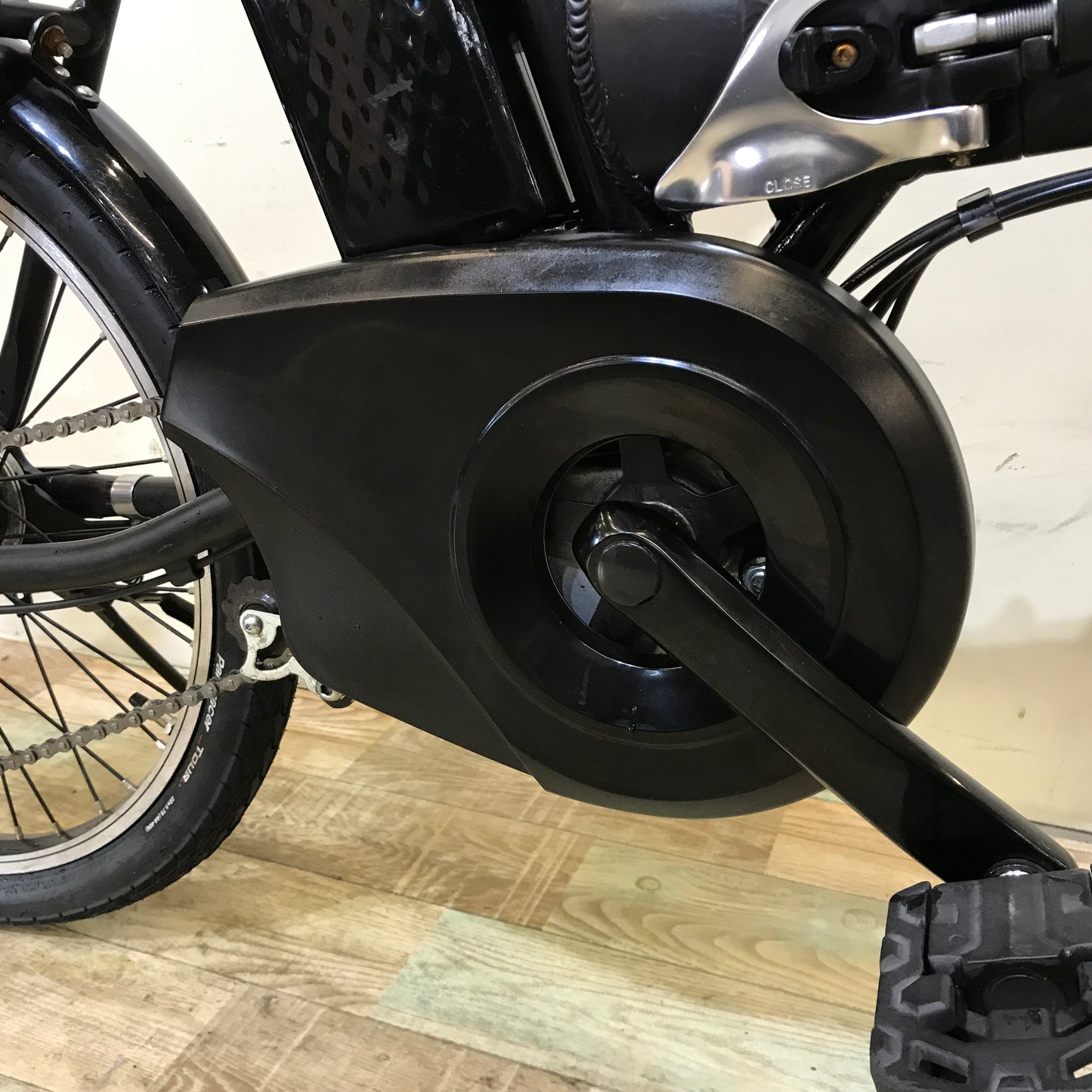 折りたたみ パナソニック オフタイム ブラック 前18×後20インチ KV105 【中古車】