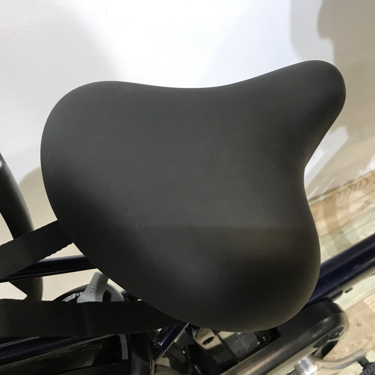 ブリヂストン アンジェリーノe ネイビー 22×26インチ KJ120 【中古車】