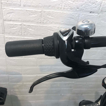 パナソニック グリッター ホワイト 20インチ YG052 【中古車】
