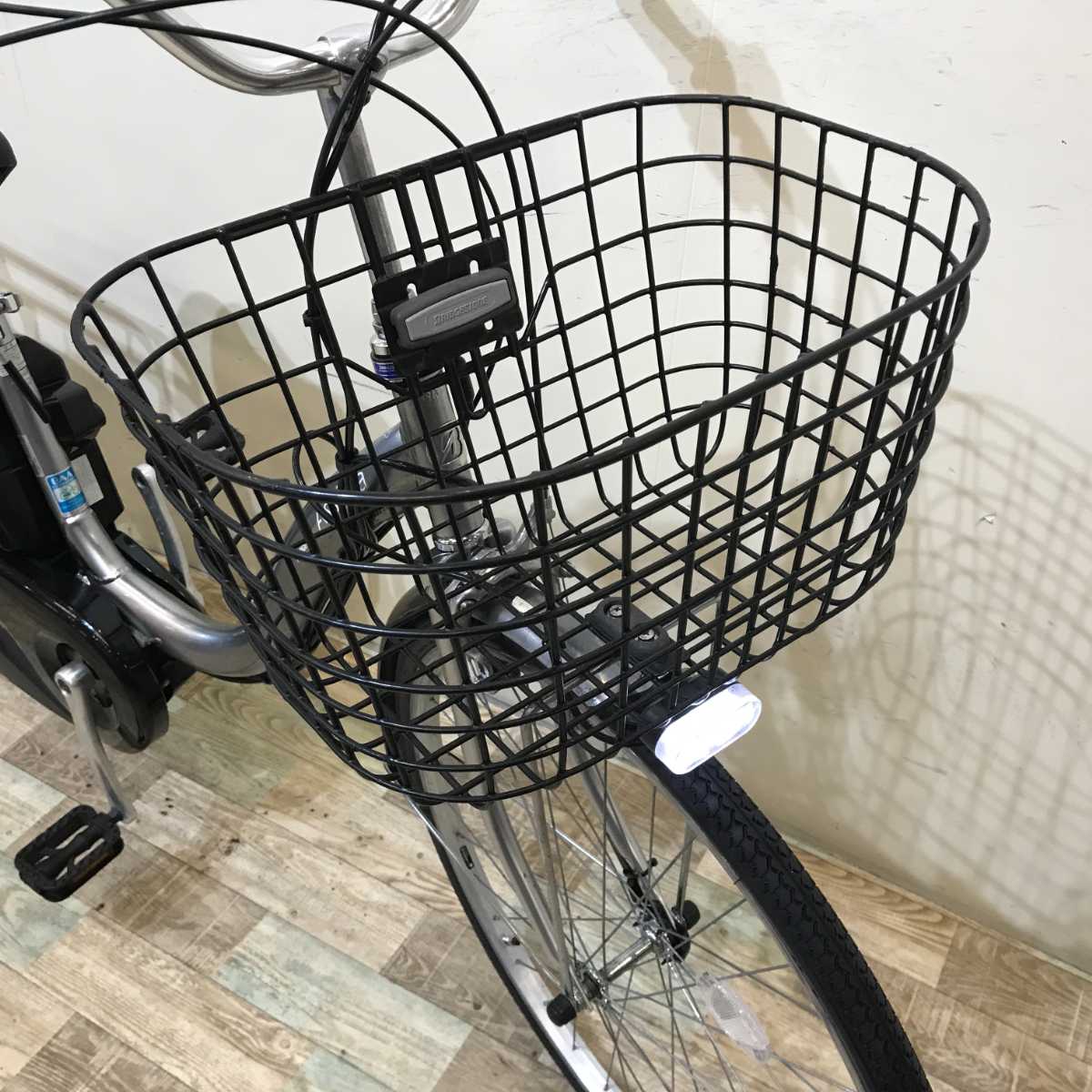 ブリヂストン アシスタ ファイン シルバー 26インチ KR036 【中古車】