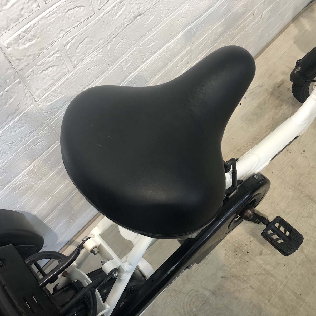 中古電動自転車 パナソニック ギュットアニーズDX ホワイト 20インチ YG056