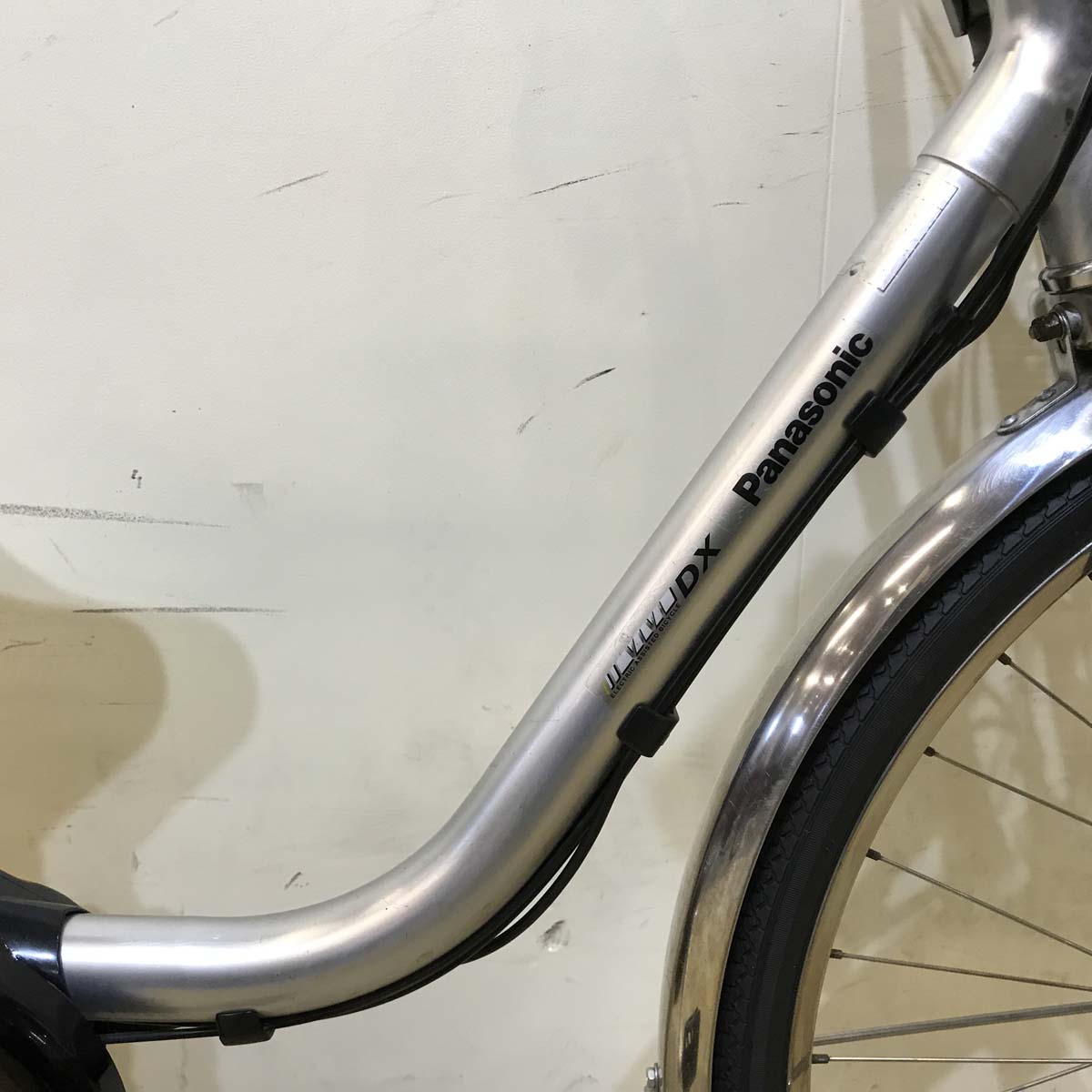 パナソニック ビビ DX シルバー 26インチ KF054【中古車】