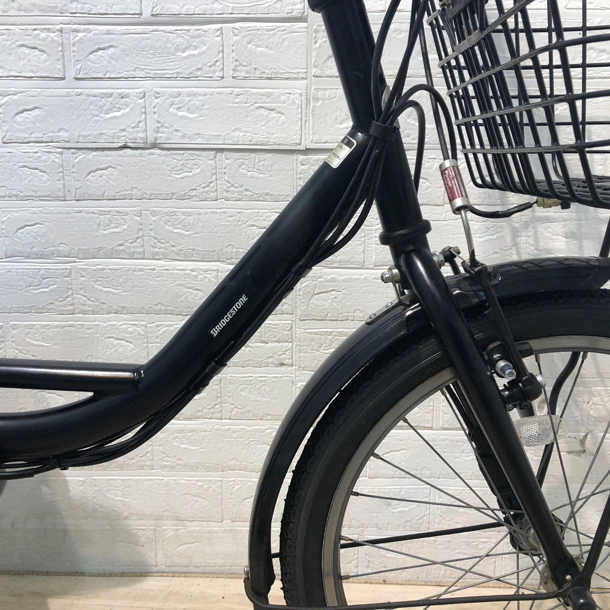 ブリヂストン アシスタファイン ミニ ブラック 前20×後18インチ YU047 【中古車】