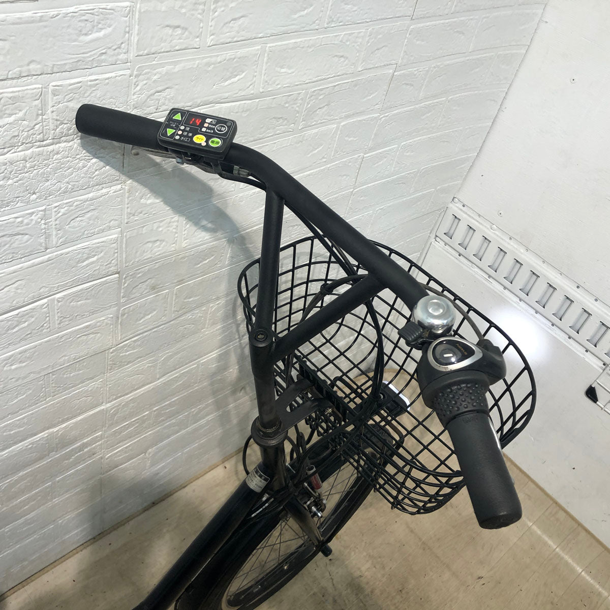 ブリヂストン アシスタファイン ミニ ブラック 前20×後18インチ YU047 【中古車】