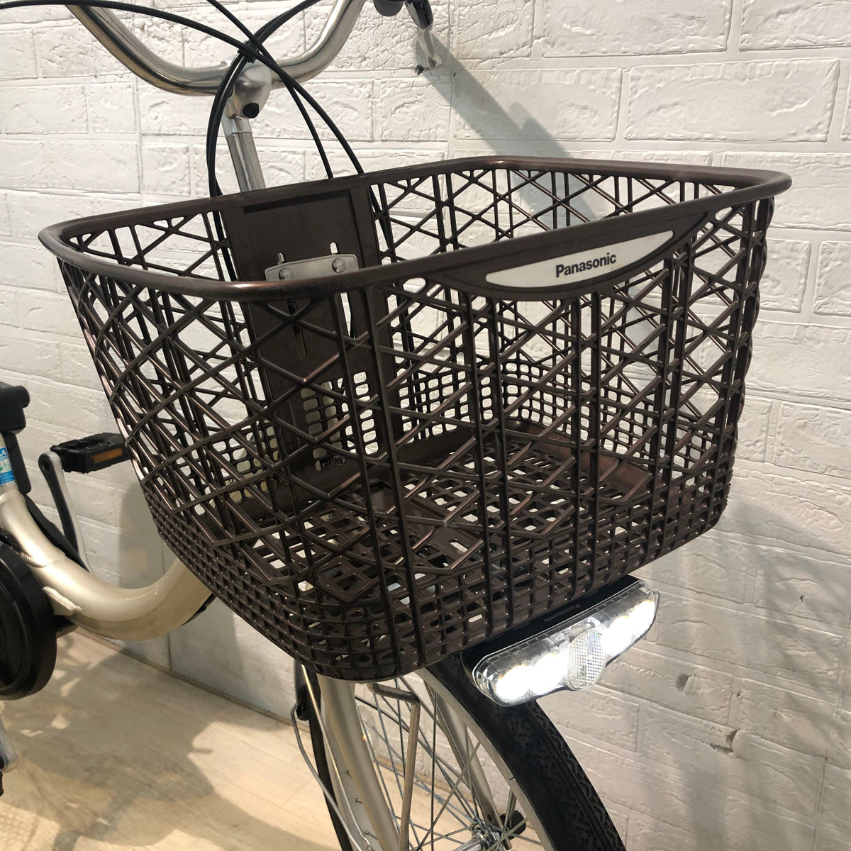 パナソニック ビビ L 20 ウォームシルバー 20インチ YB015 【中古車】