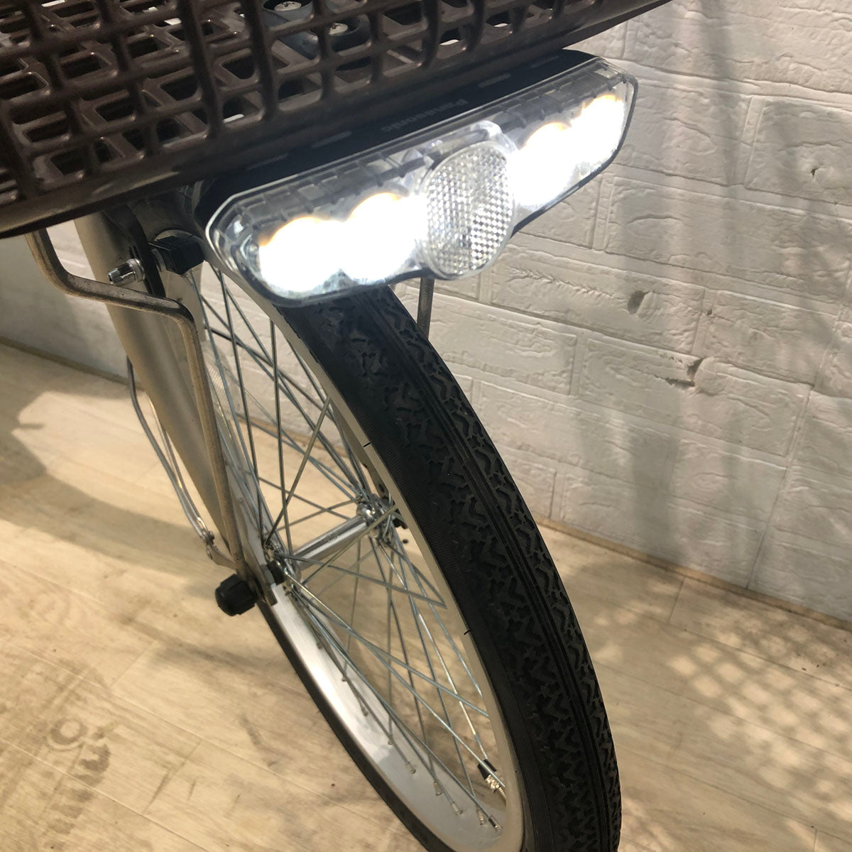 パナソニック ビビ L 20 ウォームシルバー 20インチ YB015 【中古車】