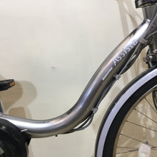 画像をギャラリービューアに読み込む, 電動自転車【中古車】ブリヂストン 新品バッテリー アシスタ シルバー KY044
