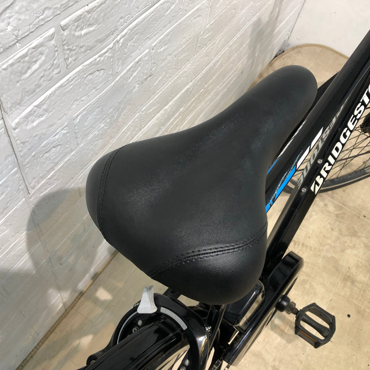 中古電動自転車 ブリヂストン TB1e ブラック 27インチ YB016
