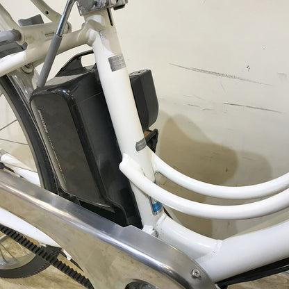 ブリヂストン カジュナ e ホワイト 26インチ KF056  【中古車】