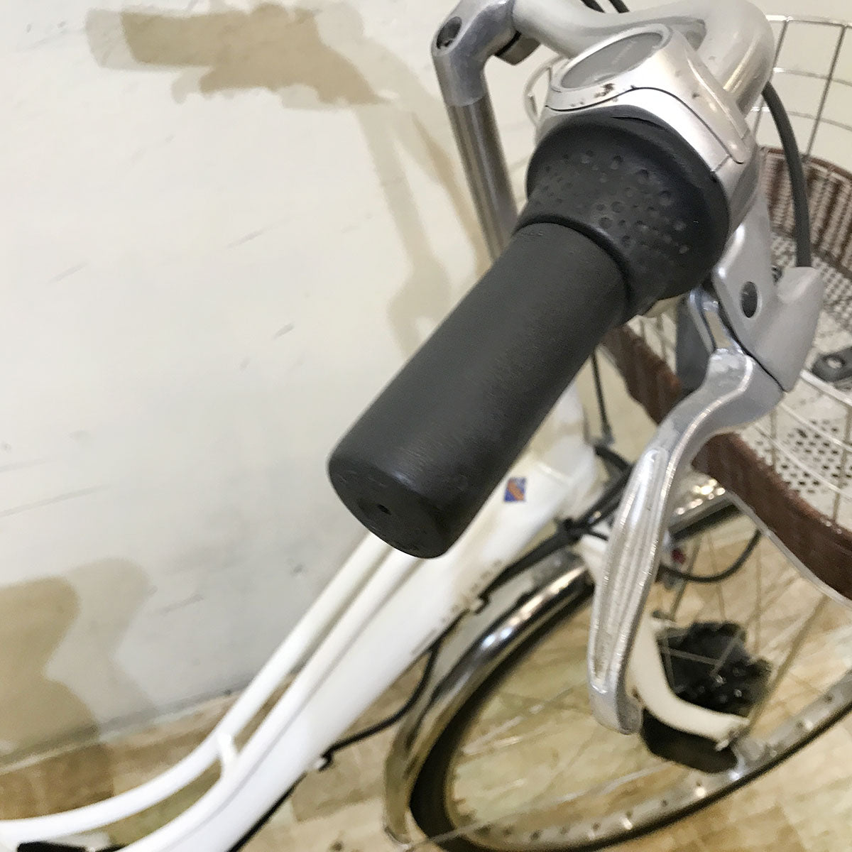 中古電動自転車 ブリヂストン カジュナ e ホワイト 26インチ KF056 
