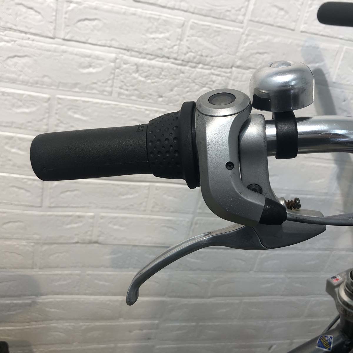 中古電動自転車 ブリヂストン アシスタDX シルバー 26インチ YG060