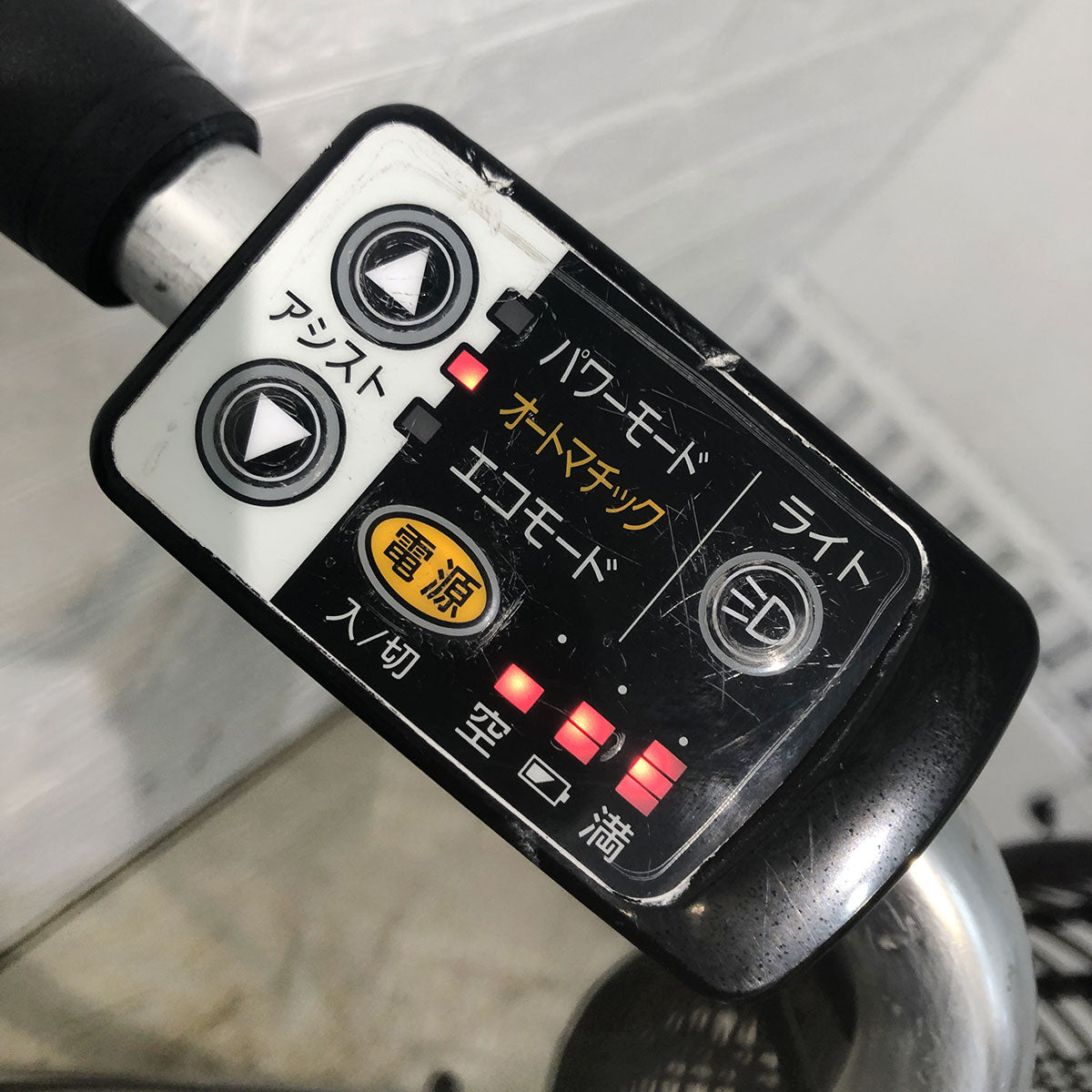 ブリヂストン アシスタ ベーシック カーキ 26インチ YG061 【中古車】