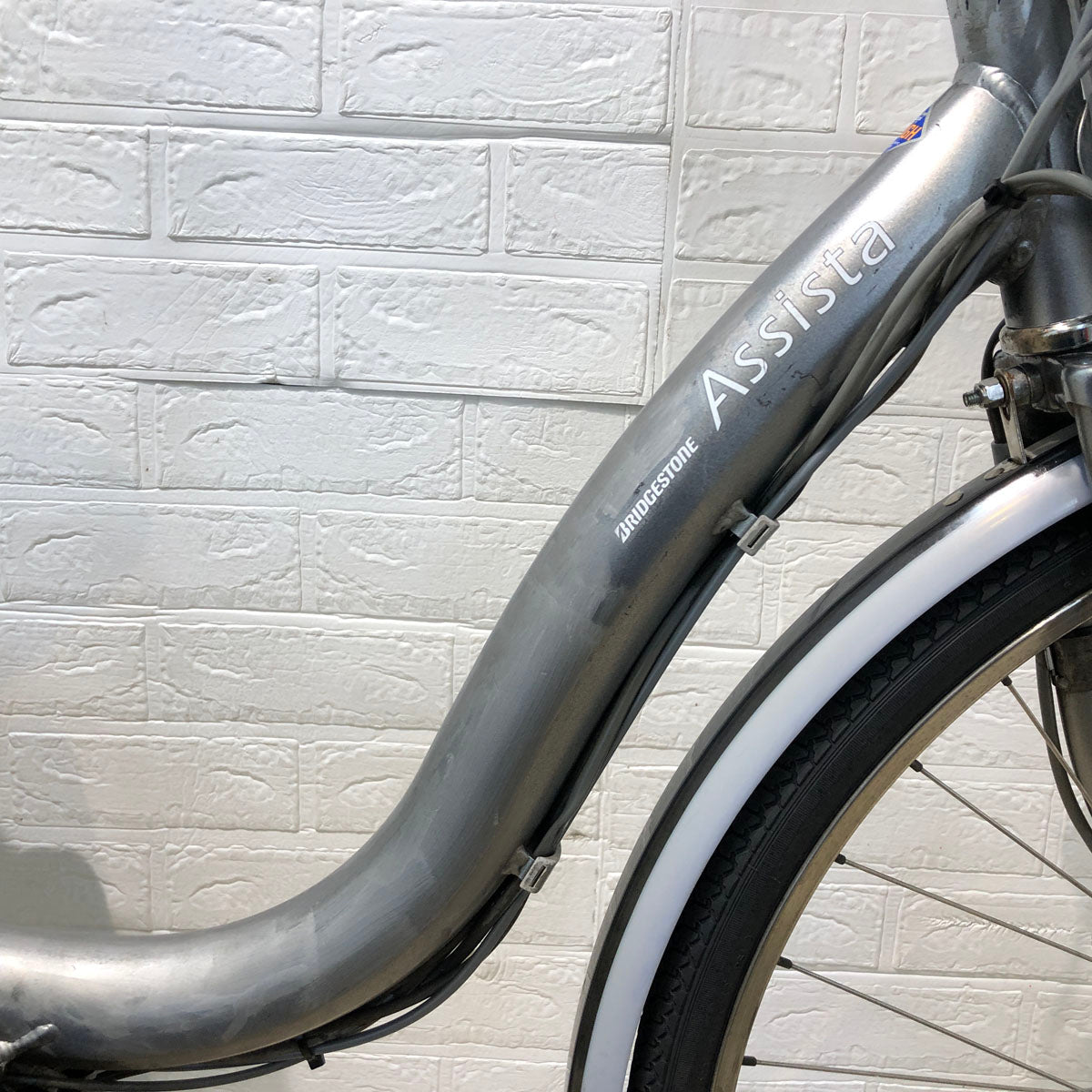 中古電動自転車 ブリヂストン アシスタ DX シルバー 26インチ YB022