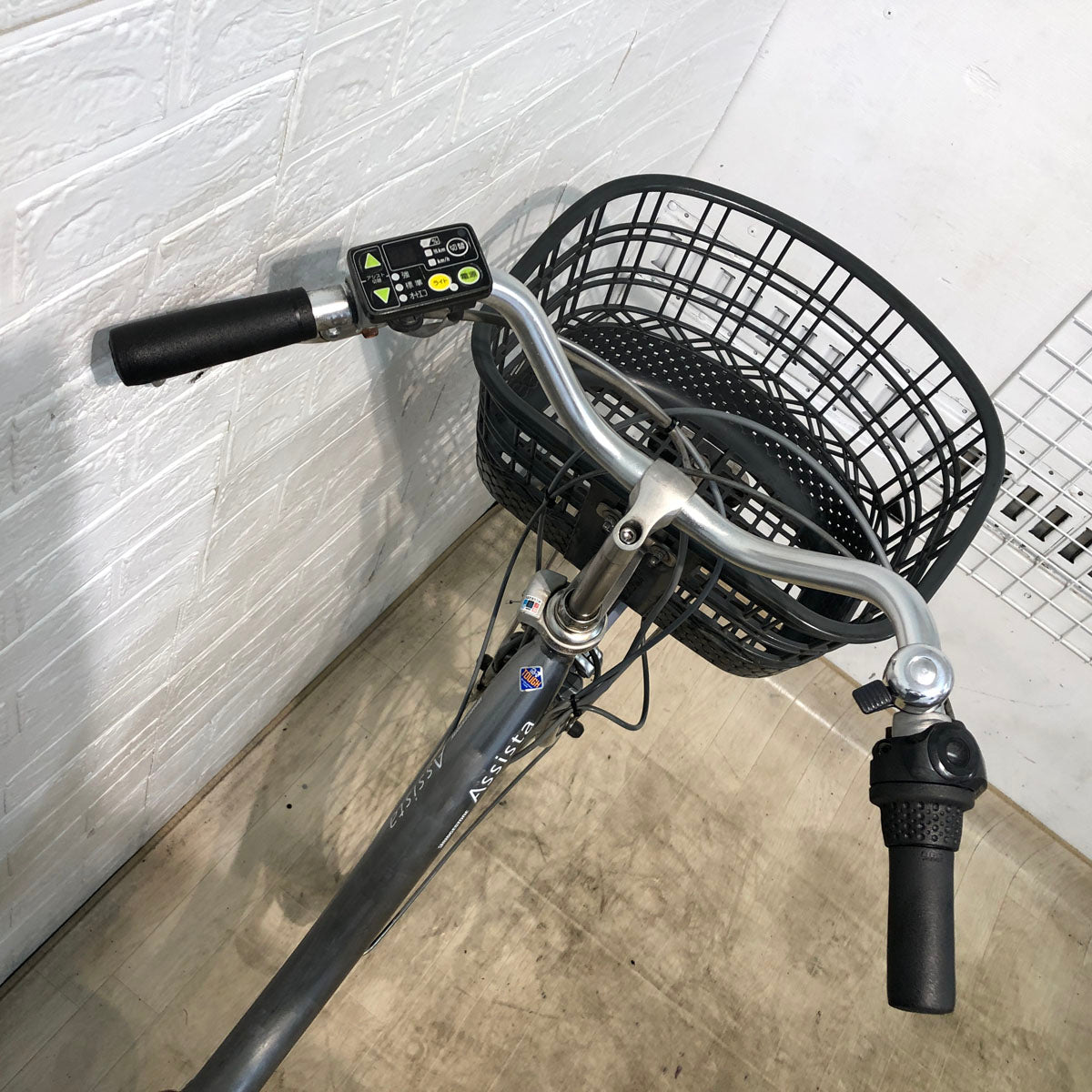 中古電動自転車 ブリヂストン アシスタ DX シルバー 26インチ YB022