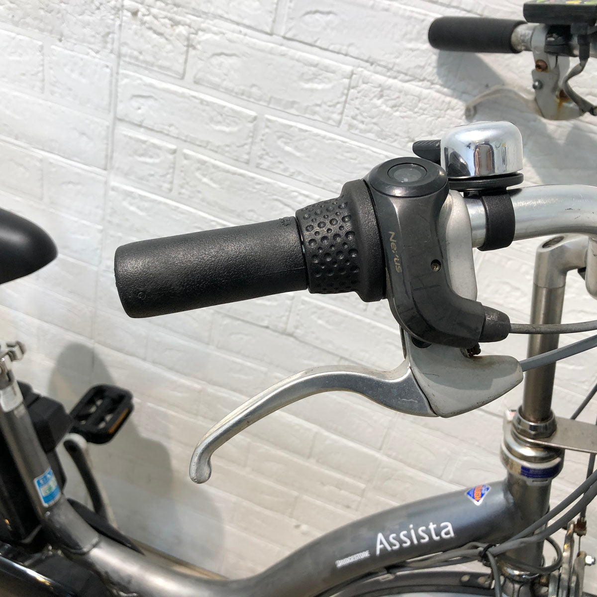 中古電動自転車 ブリヂストン アシスタ DX シルバー 26インチ YB022