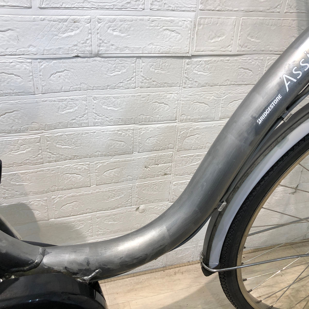 中古電動自転車 ブリヂストン アシスタ DX シルバー 26インチ YB022