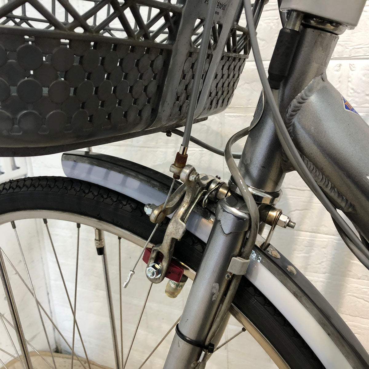 中古電動自転車 ブリヂストン アシスタ DX シルバー 26インチ YB022