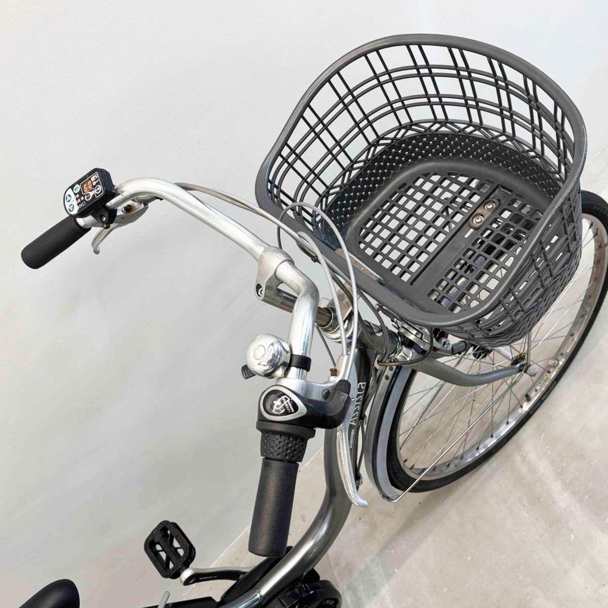 中古電動自転車 ブリヂストン アシスタリチウム シルバー 26インチ YJ090