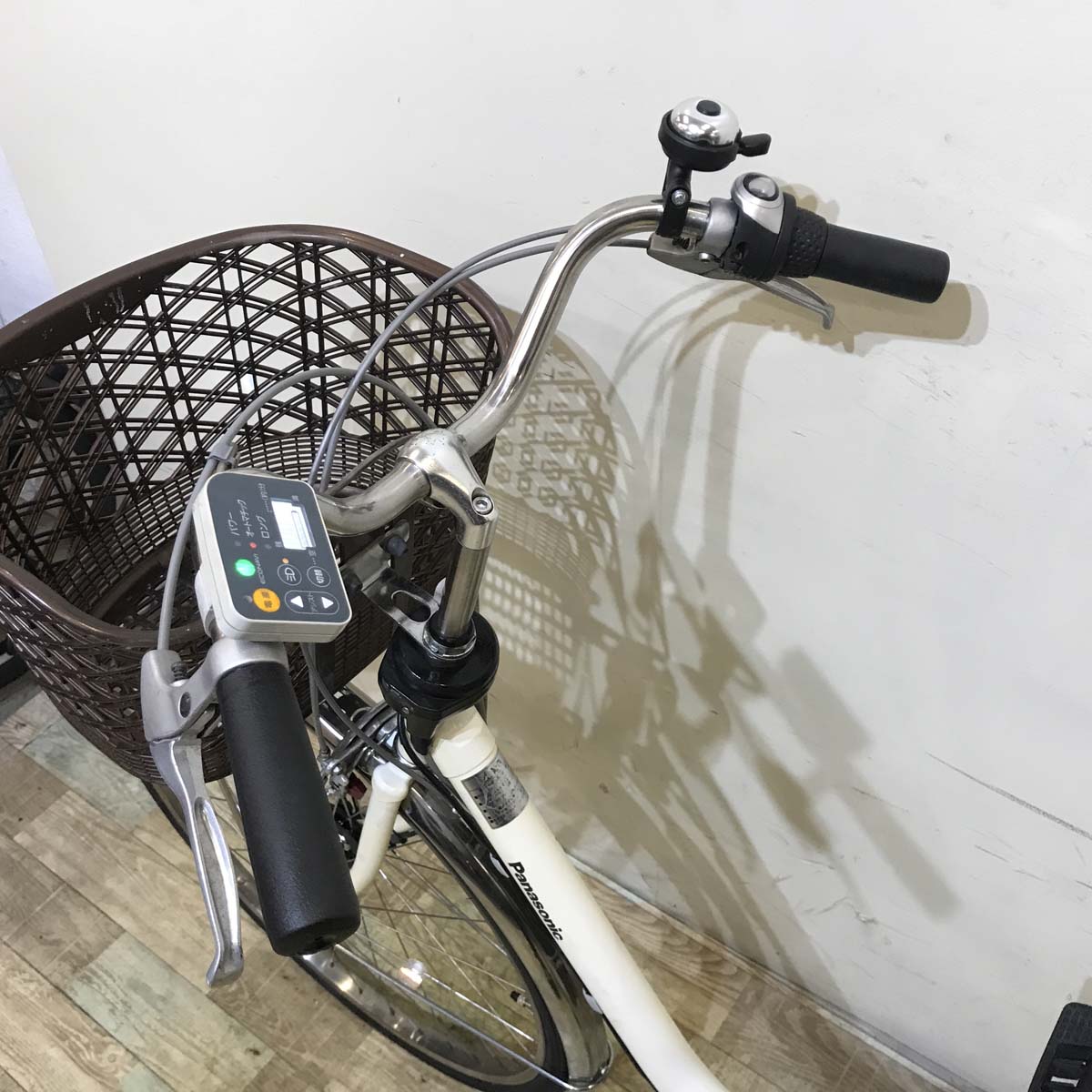 中古電動自転車 パナソニック ビビ DX ホワイト 26インチ KA042