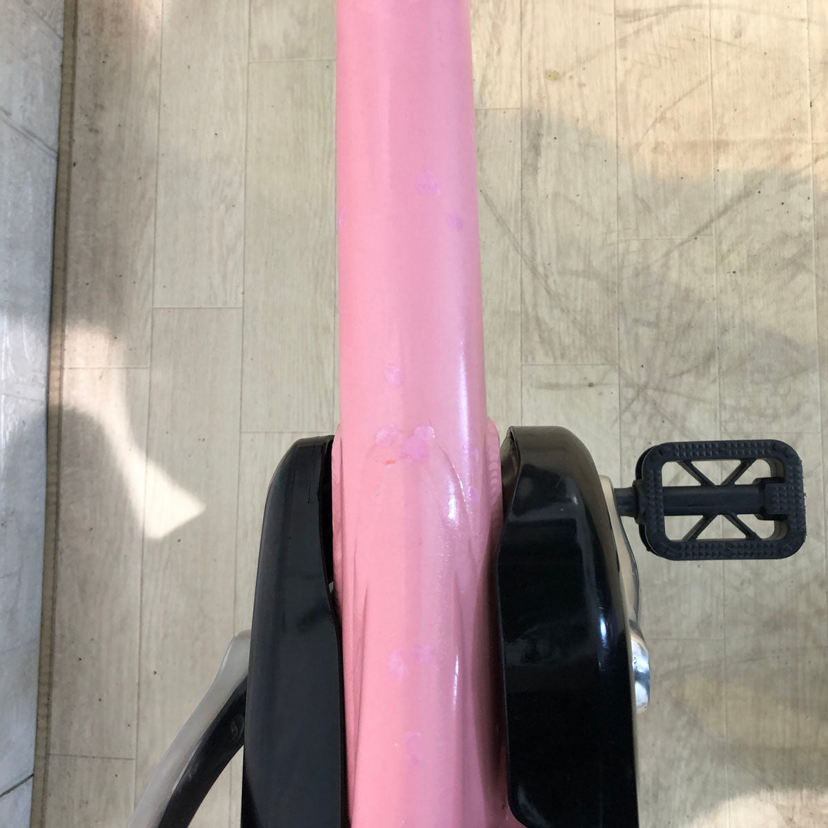 ブリヂストン アンジェリーノ プティット e ピンク 20インチ YB030【中古車】