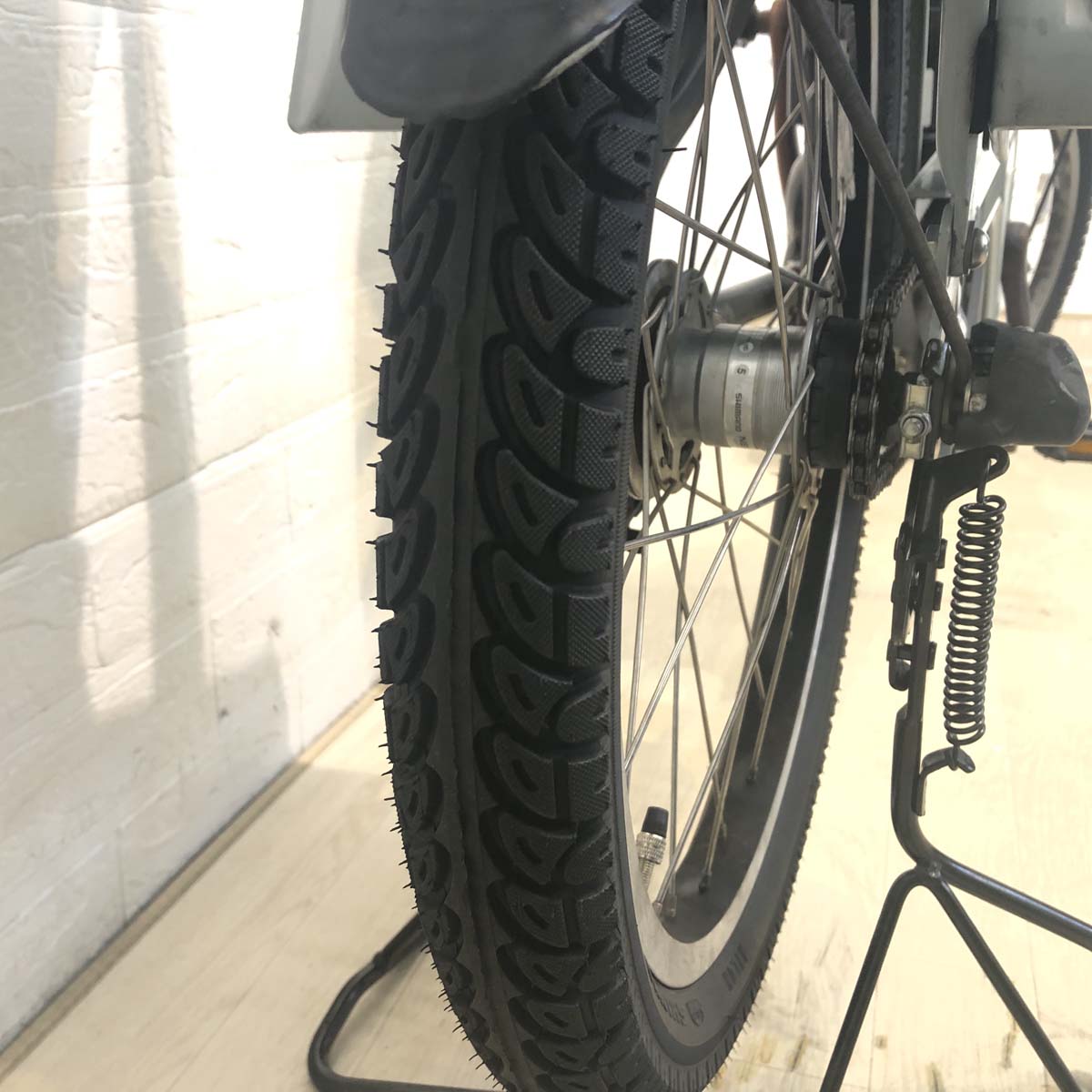 中古電動自転車 ブリヂストン ビッケ2e グレー 20インチ YG076 – e-CHARIty