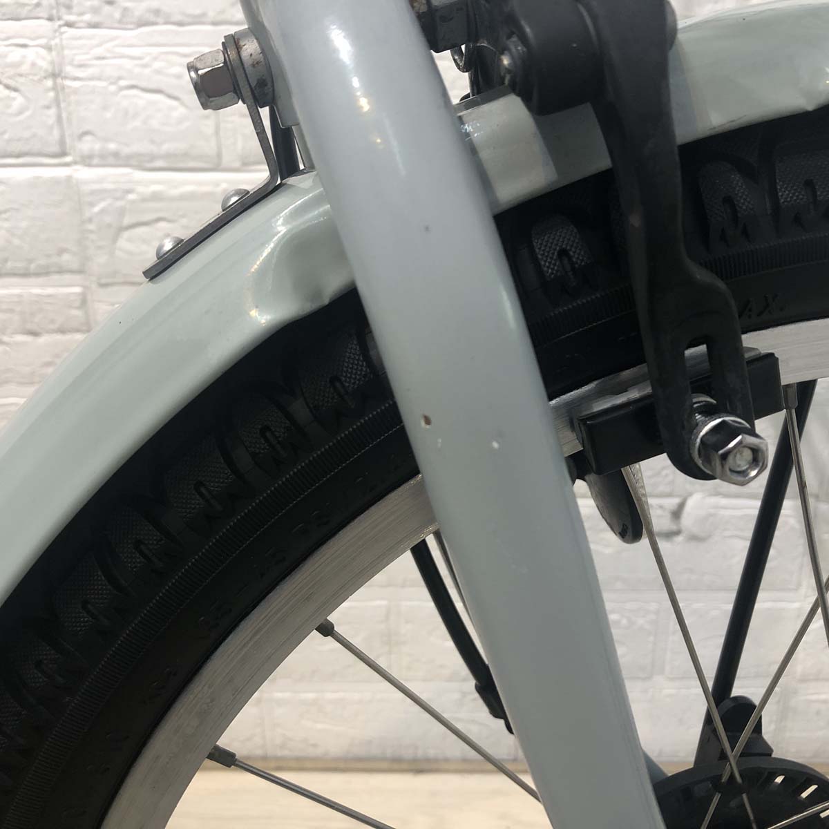 中古電動自転車 ブリヂストン ビッケ2e グレー 20インチ YG076 – e-CHARIty