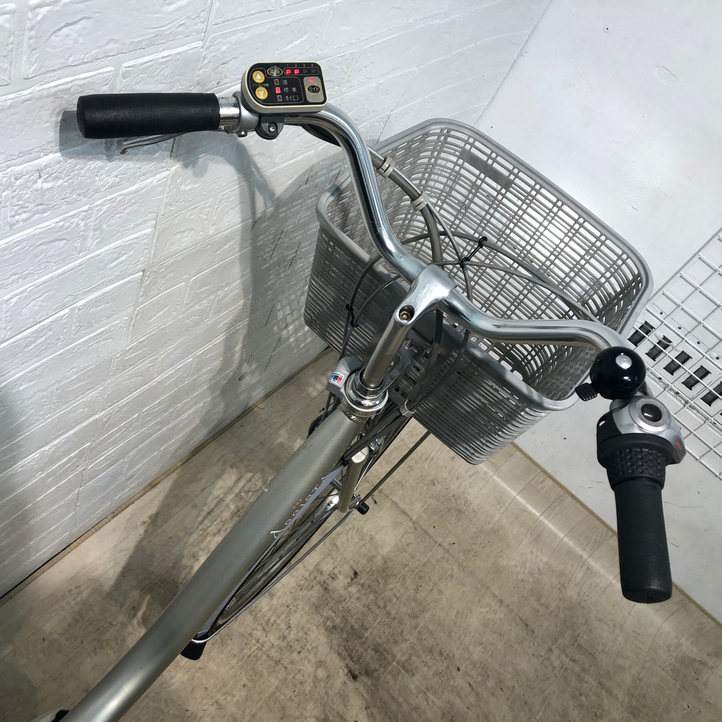 ブリヂストン アシスタ シルバー 26インチ YP056 【中古車】