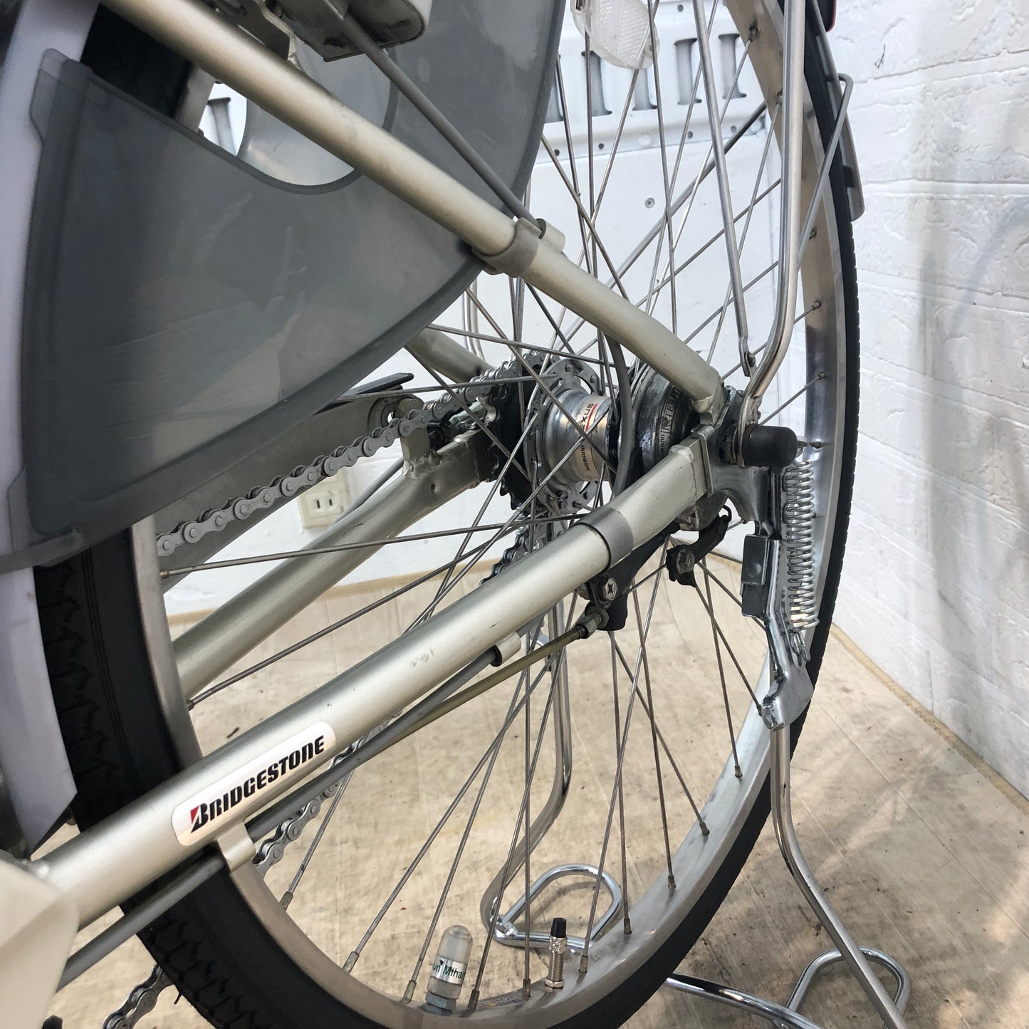 ブリヂストン アシスタ シルバー 26インチ YP056 【中古車】