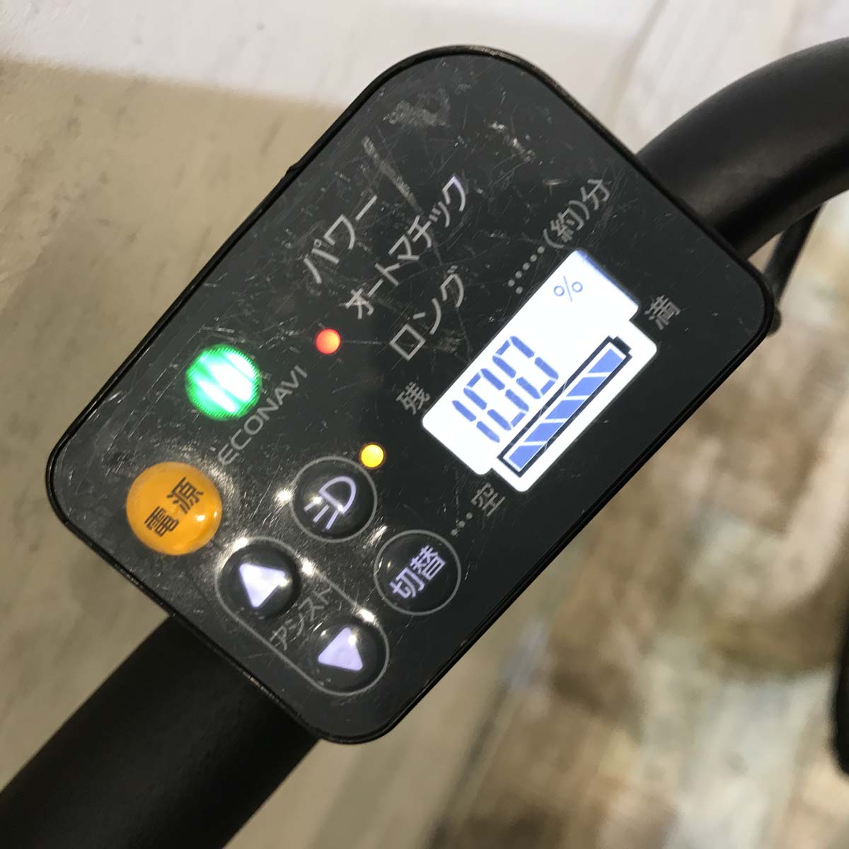 パナソニック ギュット アニーズ ホワイト 20インチ KF074【中古車】