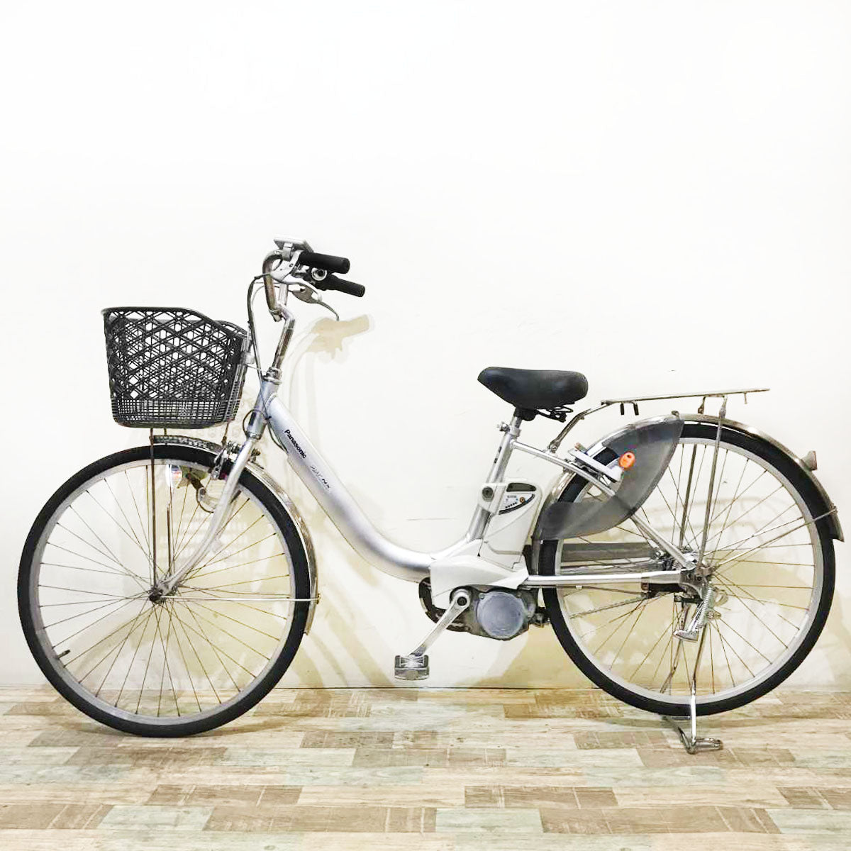 パナソニック ビビ NX シルバー 26インチ KR061 【中古車】