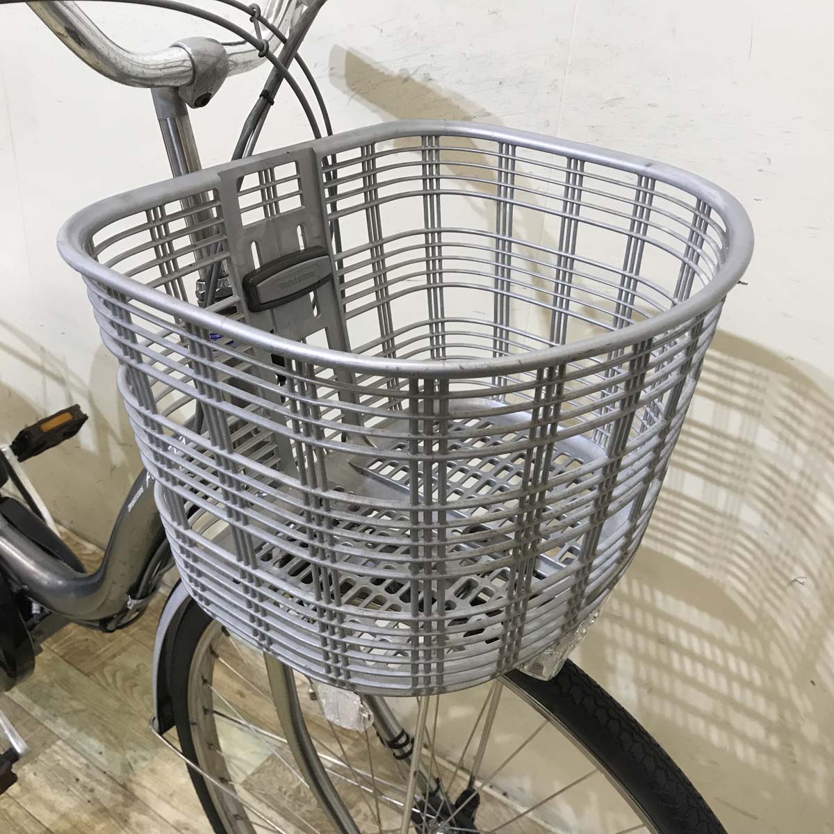 ブリヂストン アシスタ DX シルバー 26インチ KA051 【中古車】