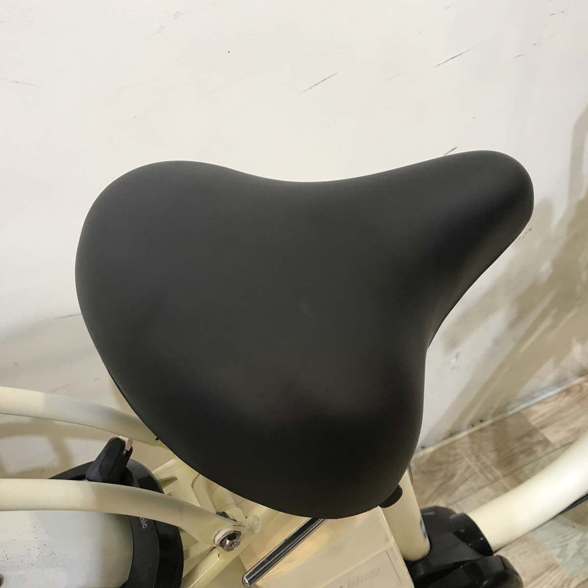 中古電動自転車  パナソニック ビビ スタイル DX アイボリーホワイト 26インチ KA052