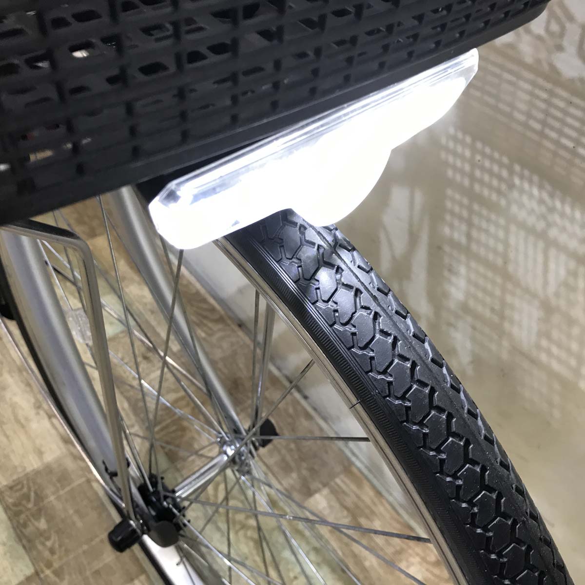 パナソニック ビビ SX シルバー 26インチ KF077【中古車】