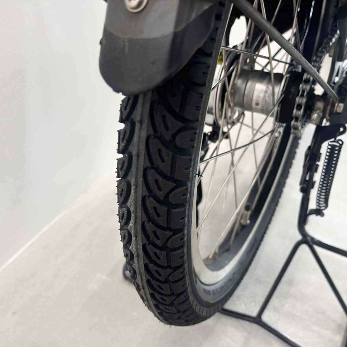 ブリヂストン ビッケ2e グレー 20インチ YJ012 【中古車】
