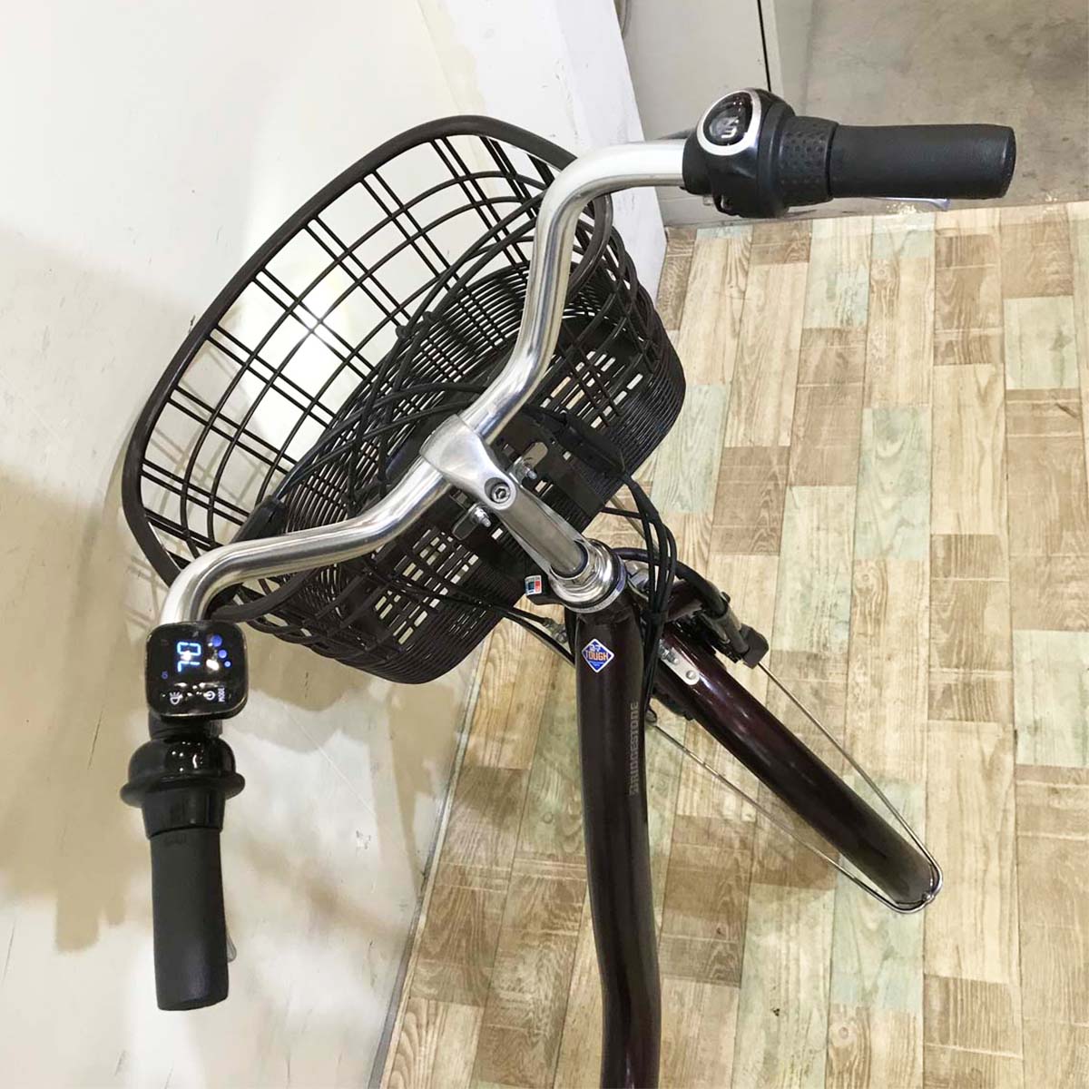 ブリヂストン フロンティア ブラウン 26インチ KV140 【中古車】